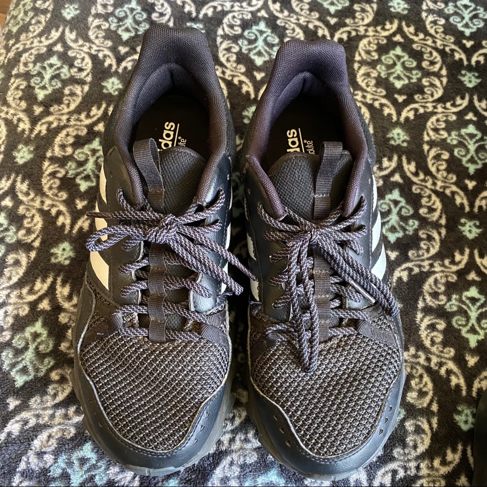 Adidas sneakers size 7